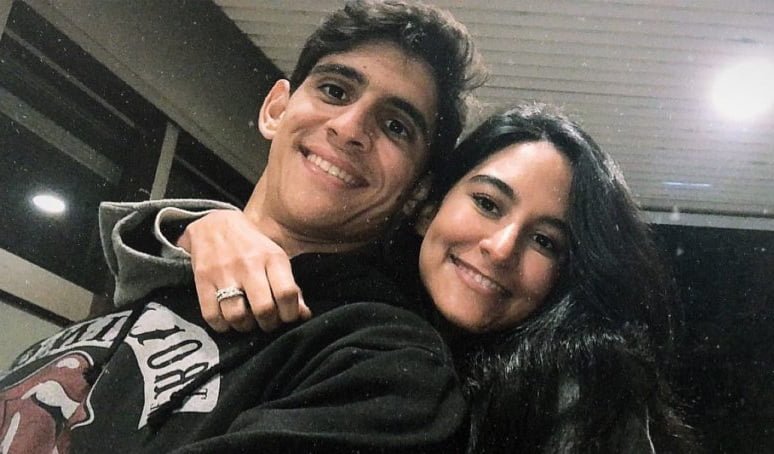 بونو وزوجته يعيدان متابعة بعضهما على إنستغرام.. هل يطويان صفحة الانفصال؟