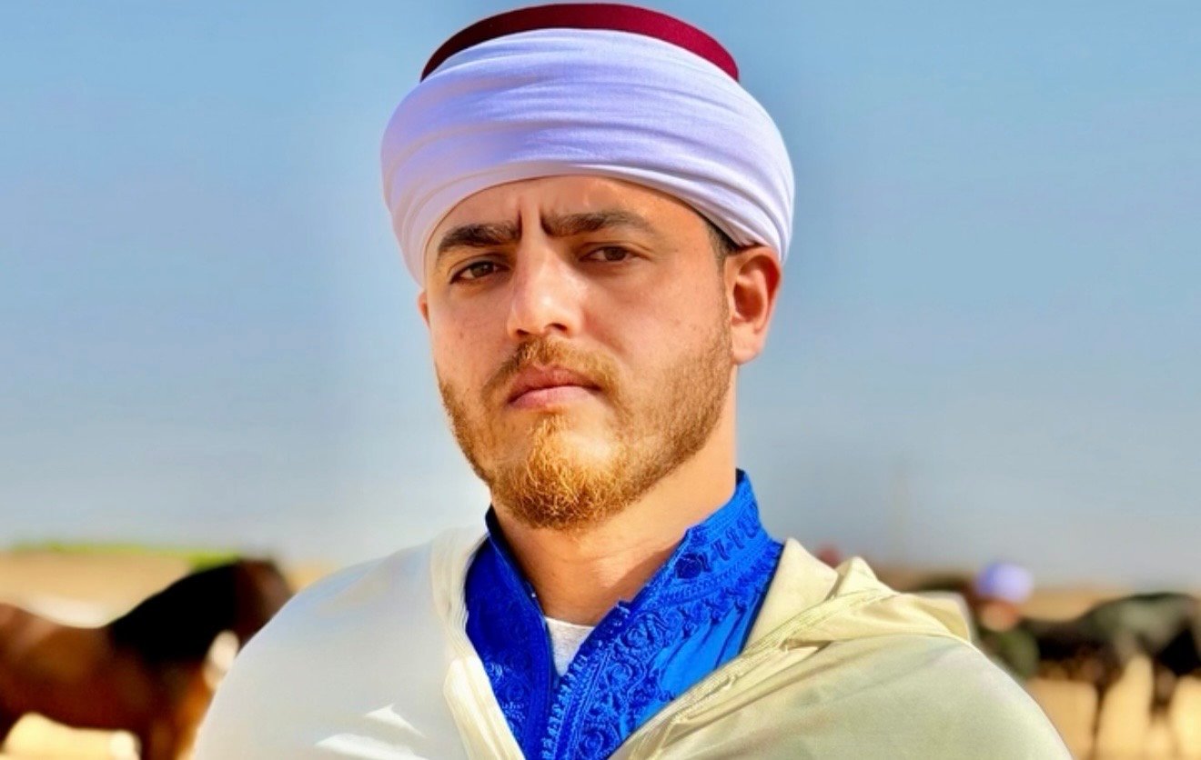 جلال قريوا بشخصية تاجر من القرن الثامن عشر في «ممر السلاطين»