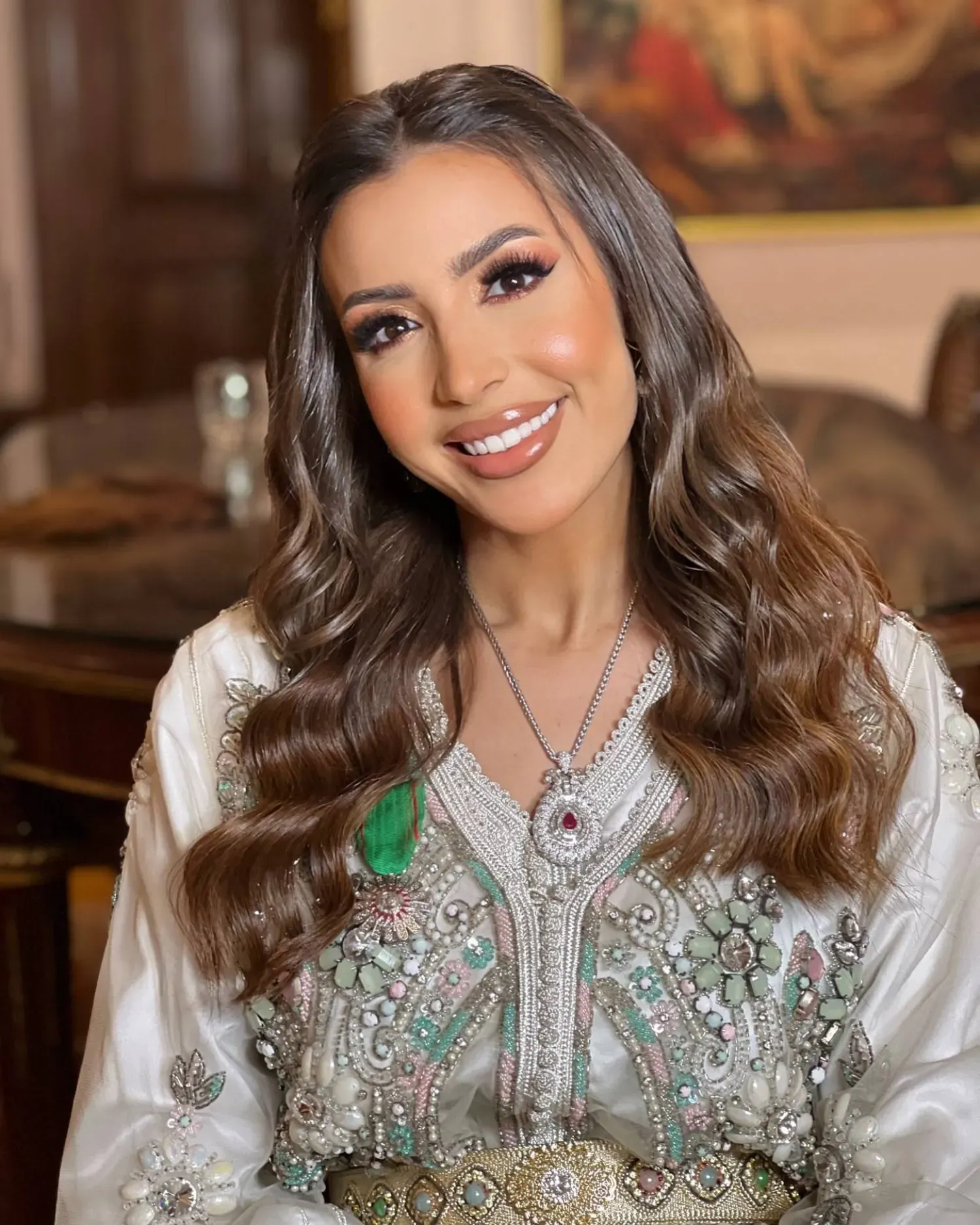 جنات مهيد تشوق جمهورها لجديدها الغنائي “امشي سيبني”