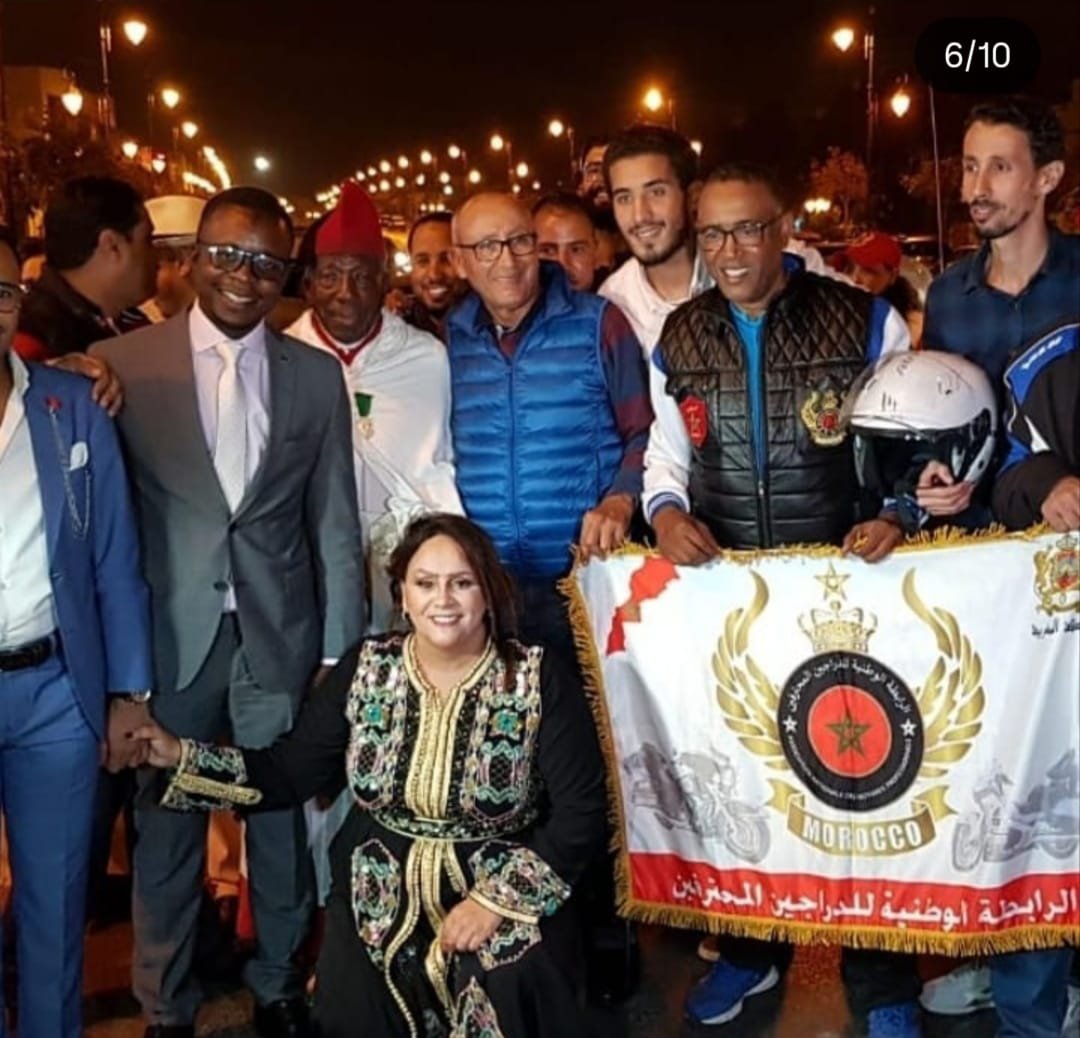 5 أزواج من ذوي الاحتياجات الخاصة يحتفلون بزفاف جماعي بالدار البيضاء بمشاركة الدوزي وفنانين مغاربة